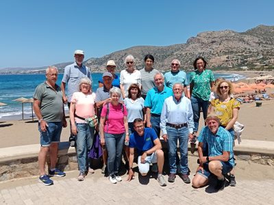 Gruppenfoto am Strand von Paleochora